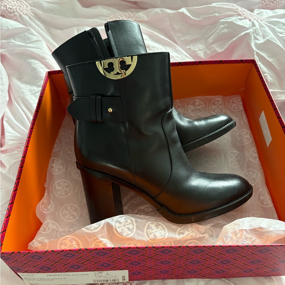 Tory Burch Sidney boots
